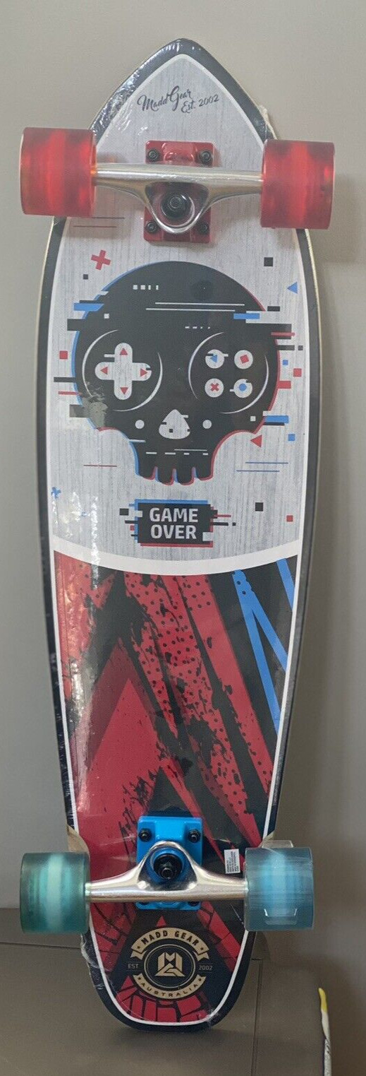 MADD GEAR 32&Prime; X 9” CRUISER BOARD – GAME OVER – Skateboard plenty of foot space