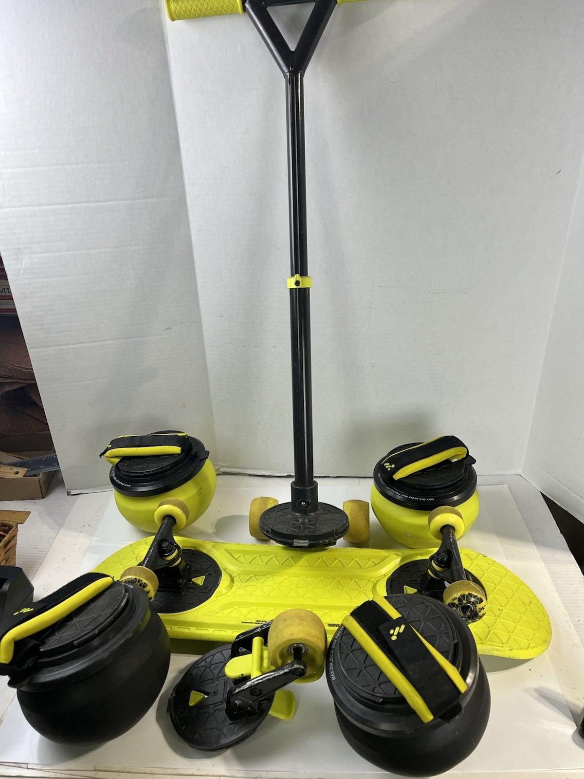 Morf Board Scooter w/ Extra Bounce Pads Detachable Handles Retro Yellow Z1