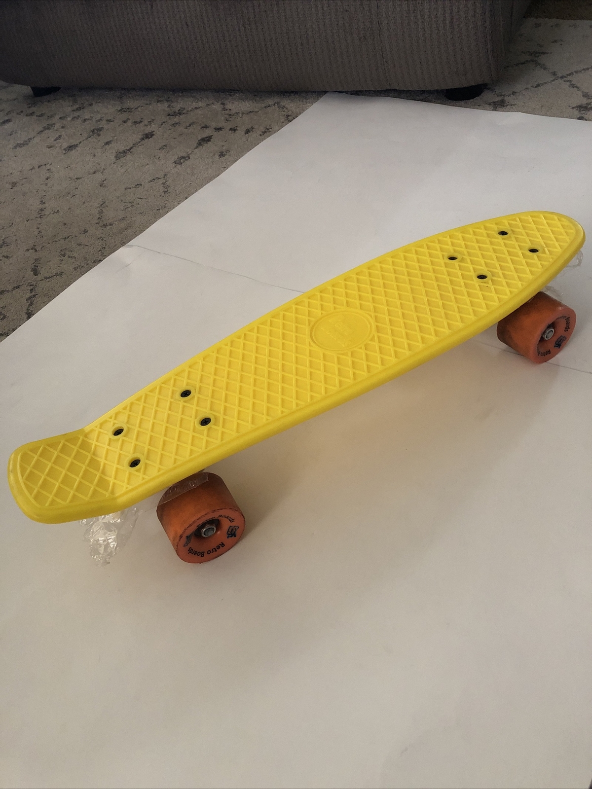 22” INCH RETRO BOARDS Retro Deck Yellow Skate Board Orange Wheels Skateboarding