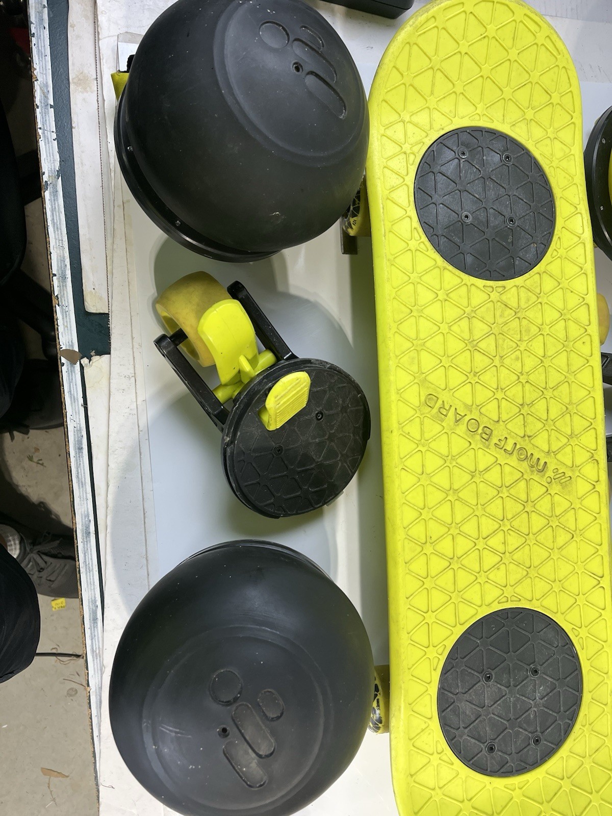 Morf Board Scooter w/ Extra Bounce Pads Detachable Handles Retro Yellow Z1