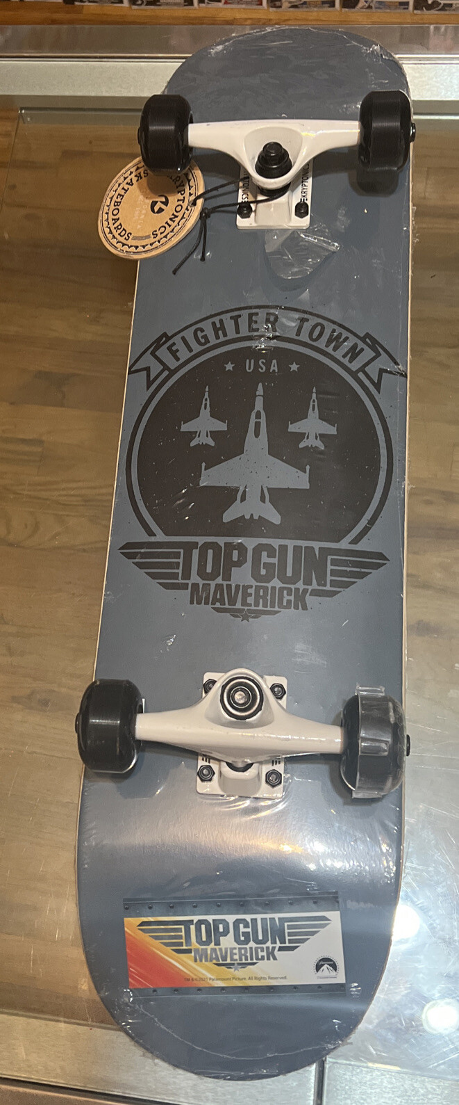 Top Gun Maverick Skateboard (31.6&Prime; x 7.75&Prime;) New Kriptonics -bravo Sports